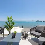 Akrogiali Luxury View